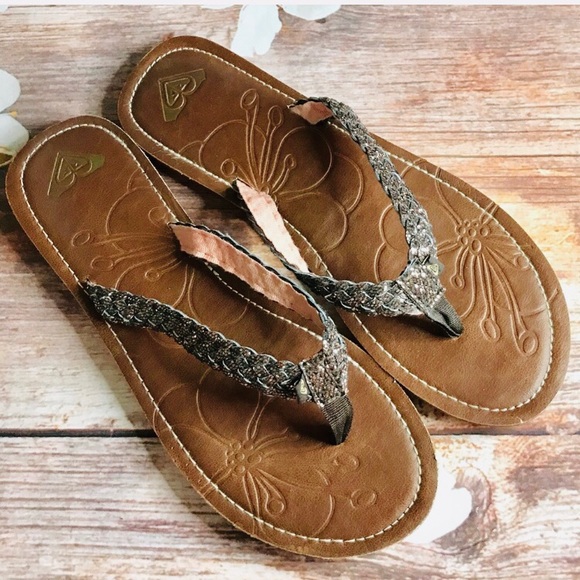 roxy brown flip flops
